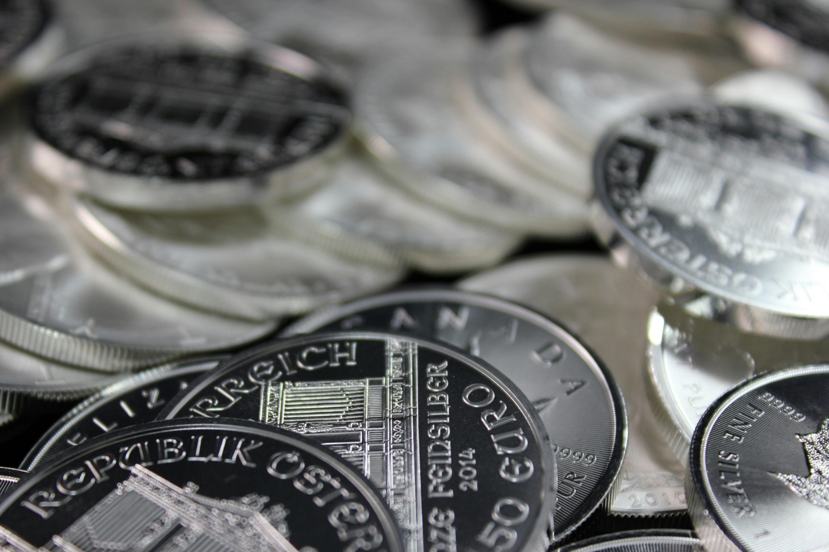 Silver bars and coins as investment products